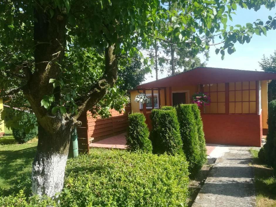Pod Jablonia Villa Jezierzany Екстериор снимка